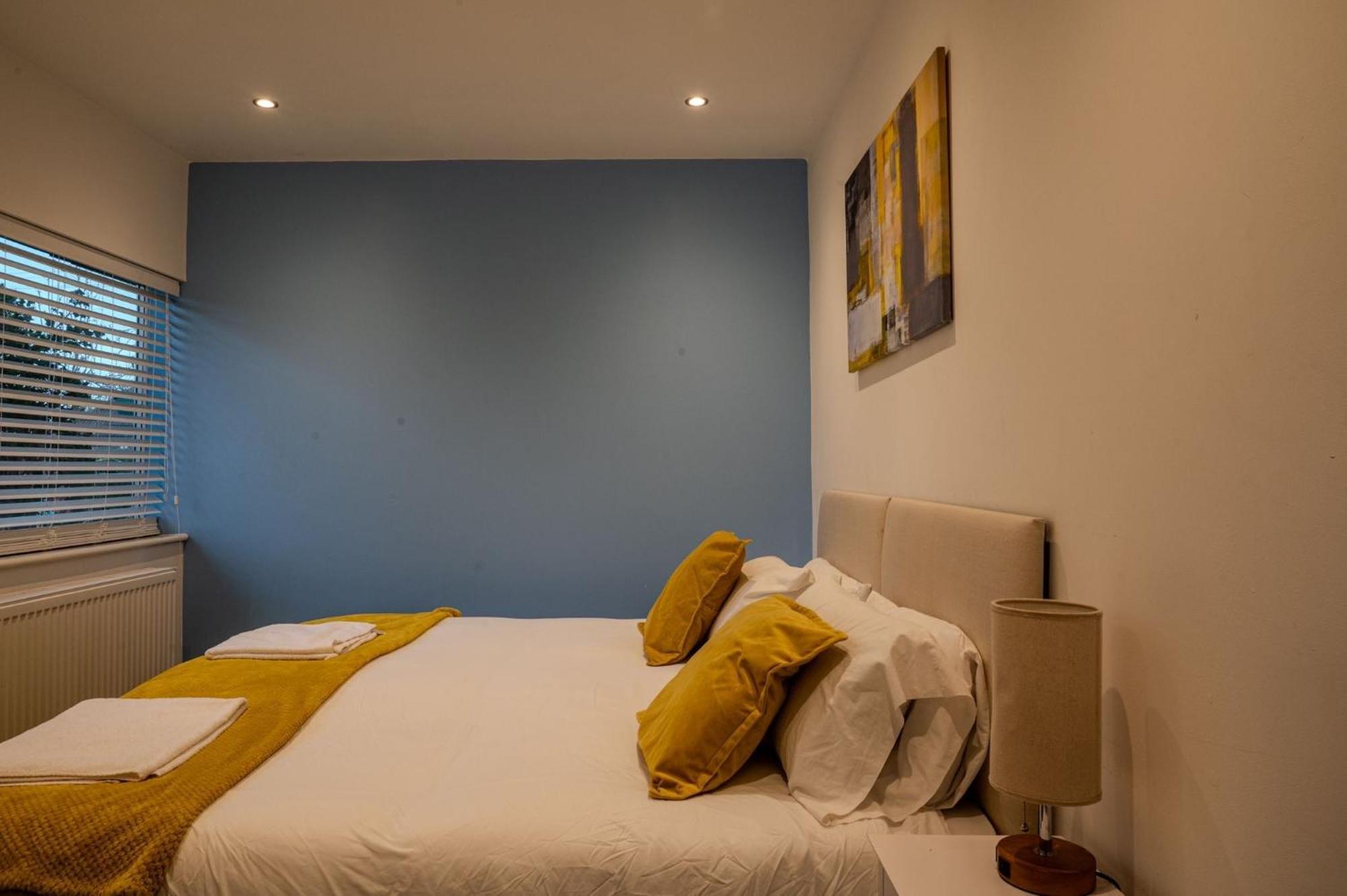 Holiday home 4br-sleeps8-privategarden-freeparking Nottingham