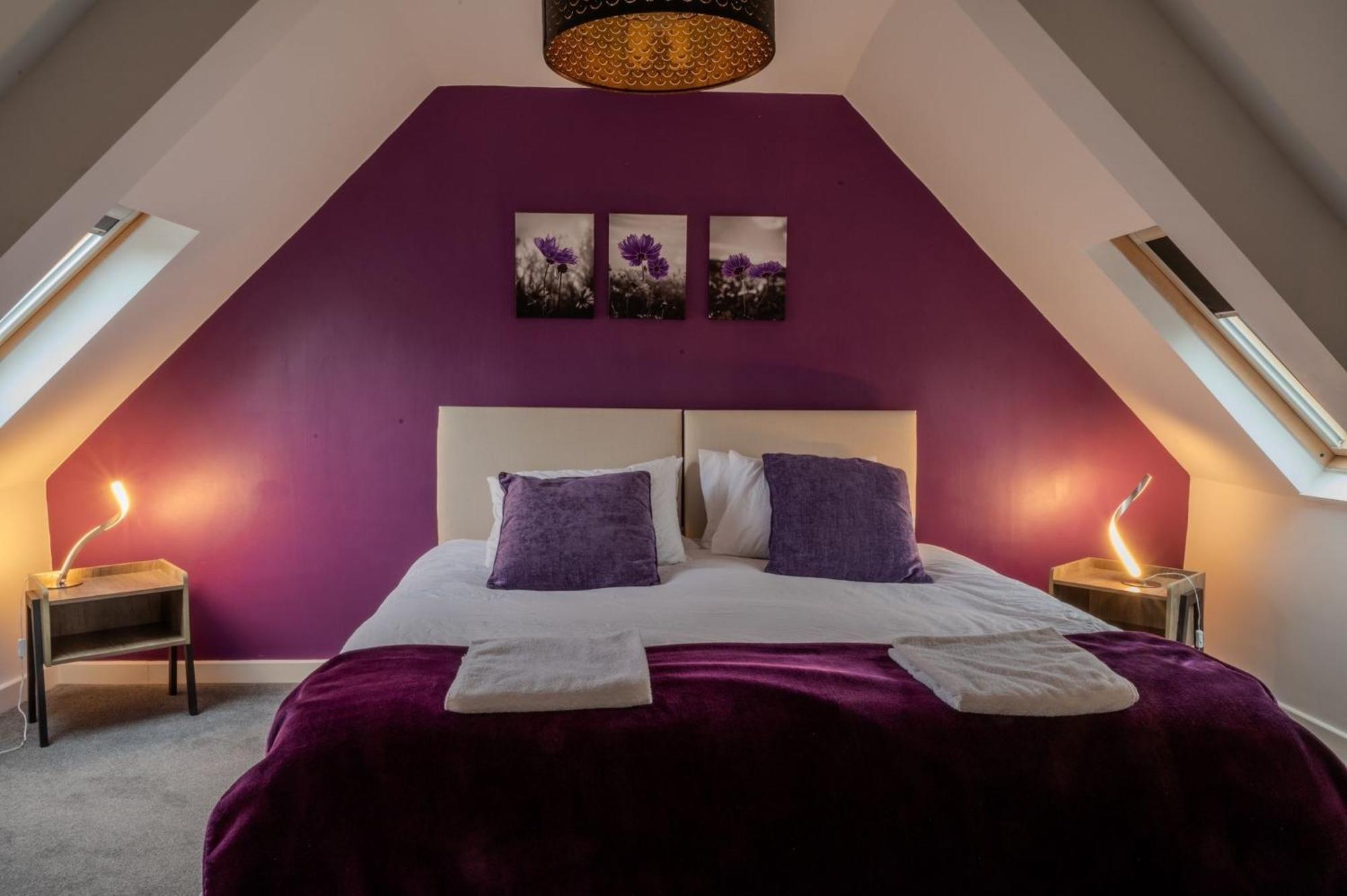 4br-sleeps8-privategarden-freeparking * Nottingham